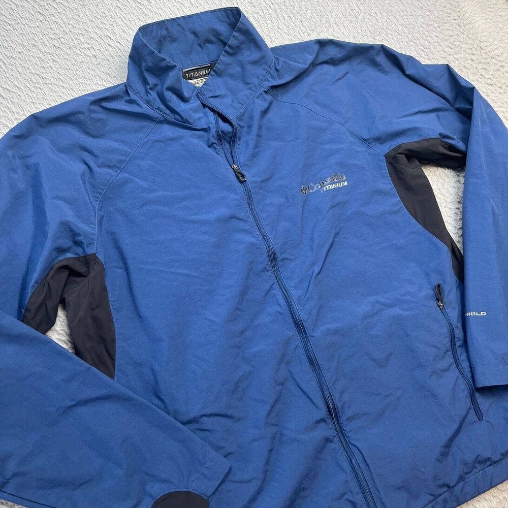 Columbia Titanium Men's Blue Lightweight Zip-Up Jacket